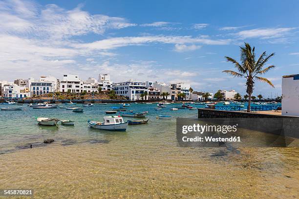 spain, canary islands, lanzarote, arrecife, view to charco de san gines - arrecife stock-fotos und bilder