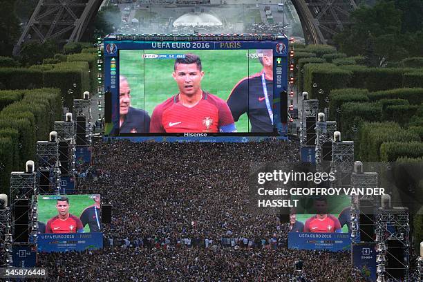 491 Euro 16 Fan Zone At The Champs De Mars Near The Eiffel Tower In Paris Photos And Premium High Res Pictures Getty Images 491 Euro 16 Fan Zone At The Champs De Mars Near The Eiffel Tower In Paris Photos And Premium High Res Pictures Getty Images