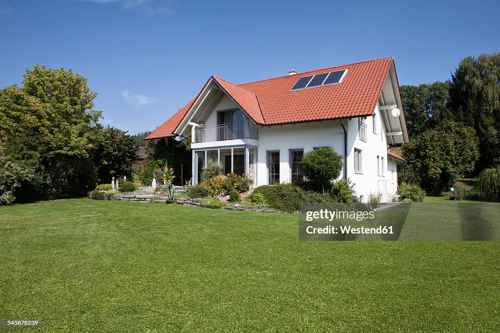 One-family house with garden