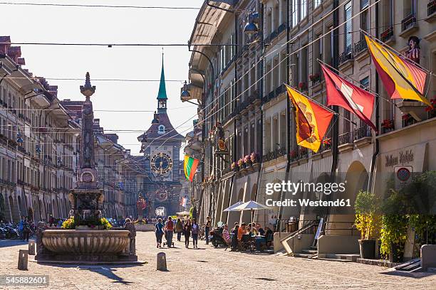 switzerland, bern, old town, kramgasse - canton de berne photos et images de collection