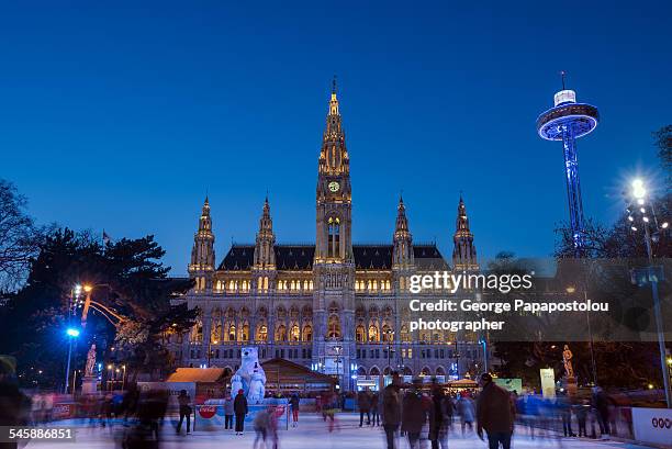 rathaus vienna - ayuntamiento de viena fotografías e imágenes de stock