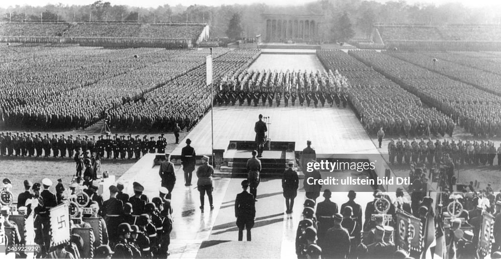 Vvip Signature Rostrum Germany, Third Reich - Nuremberg Rally 1938 Parade of the standards ...