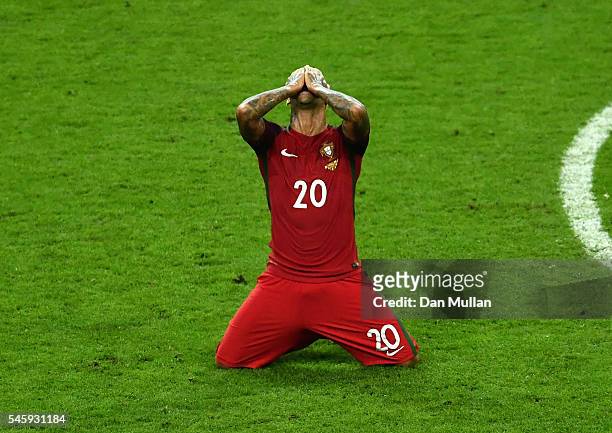 Ricardo Quaresma of Portugal celebrates winning at the final whistle during the UEFA EURO 2016 Final match between Portugal and France at Stade de...