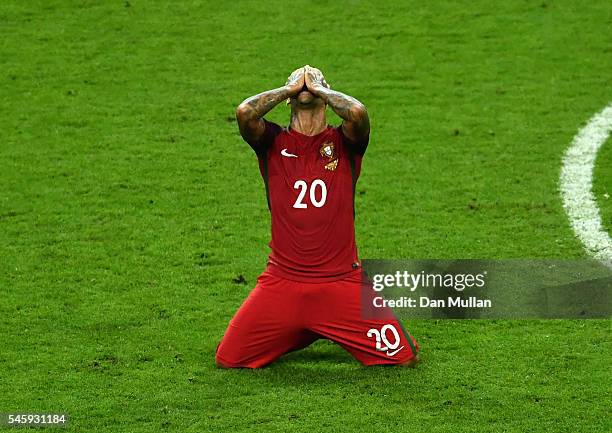 Ricardo Quaresma of Portugal celebrates winning at the final whistle during the UEFA EURO 2016 Final match between Portugal and France at Stade de...