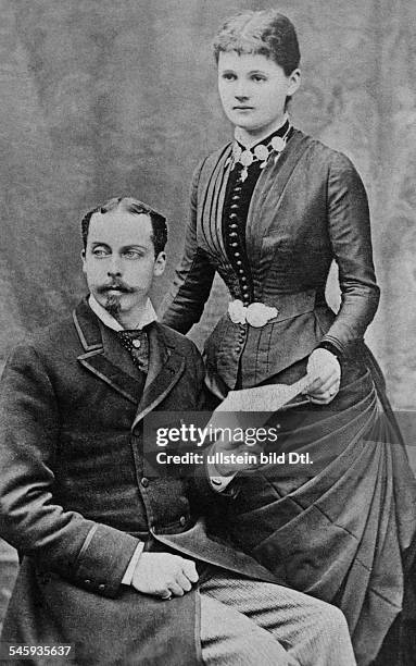 Prince Leopold George, Duke of Albany, *07.04.1853-27.03.1884+, with his wife Princess Helena of Waldeck and Pyrmont, date unknown, around 1882