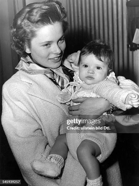 Ulla Jacobsson*-+Schauspielerin, Schwedenmit ihrer kleinen Tochter- ca. 1954
