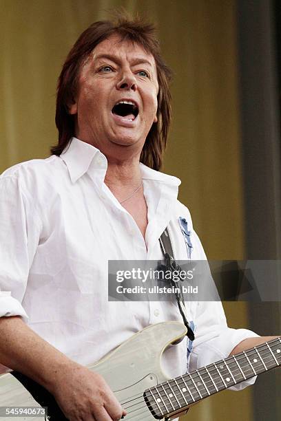 Norman, Chris - Musician, Singer, Pop music, Germany - performing during 'Berliner Rundfunk Open Air', Wuhlheide, Berlin, Germany