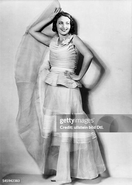 Sängerin, Pianistin, SchauspielerinPortrait- um 1932Foto: Lotte Jacobi