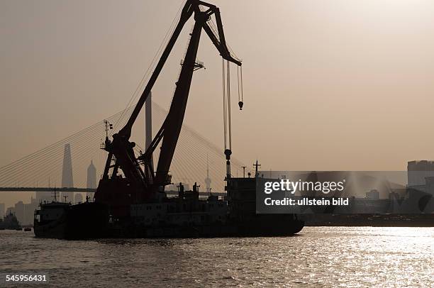 Raoping Port Lading Photos and Premium High Res Pictures - Getty Images