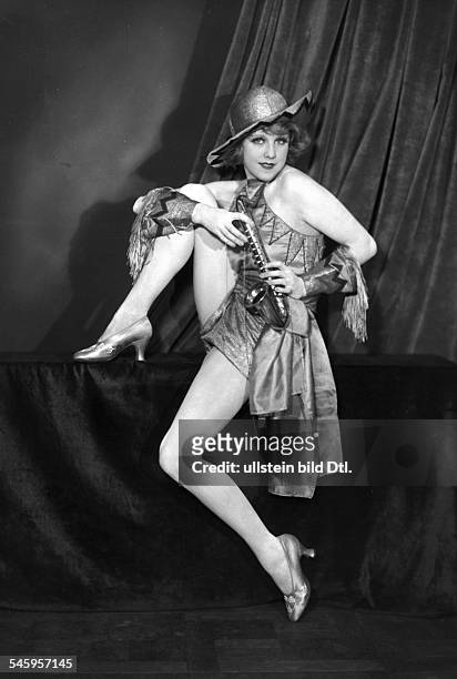 Anni Ondra Schmeling*-+actress, Germanyportrait- date unknown, probably arround 1926photo by Atelier Martin Badekow