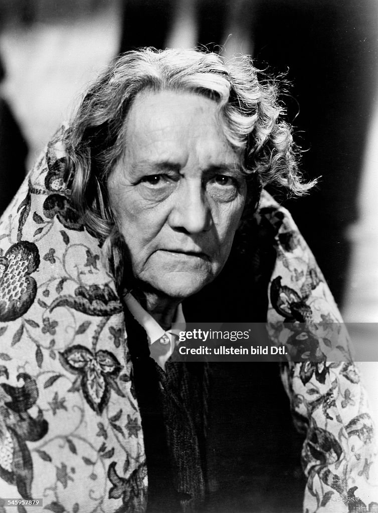 Hedwig BleibtreuActress, Austriain the movie "The Third Man"Director: Carol Reed"- 1950