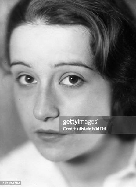 Helene SieburgSchauspielerin, DPortrait- undatiert, vermutlich 1930Foto: Atelier Lotte Jacobi