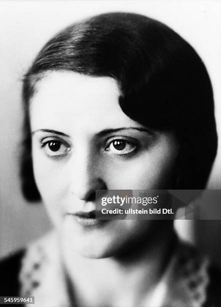Sängerin, Pianistin, SchauspielerinPortrait- um 1930Foto: Lotte Jacobi