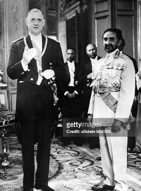 Ras Tafari MakkonenKaiser Äthiopien 1930-1974 Staatsbesuch in Frankreich, mit Staatspräsident Charles de Gaulle