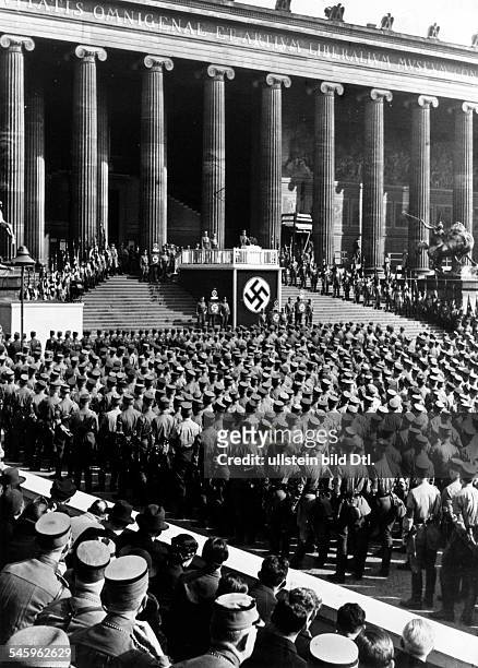 German Reich, SA leader Viktor Lutze holding a manifestation in the Berlin Lustgarten, SA men mustered in front of the Altes Museum- Photographer:...