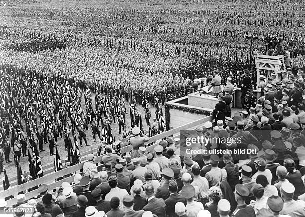 60 Nuremberg Rally 1933 Adolf Hitler Stock Photos, High-Res Pictures ...