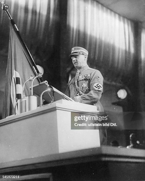 Germany, Third Reich - Nuremberg Rally 1935 SA chief of staff Viktor Lutze is reading out the names of those who fell for the movement at the solemn...