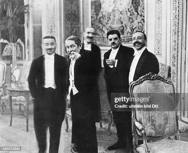 Bankett im Quai d'Orsay zu Ehren der deutschen Delegation während der bilateralen Verhandlungen parallel zur Sieben-Mächte-Konferenz zum Hoover-Plan...