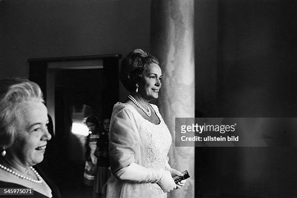 Begum Aga Khan *15.02..2000+Indisch-franzoesische Fuerstin, Frankreich4. Ehefrau von Aga Khan III.- bei den Bayreuther Festspielen- 1962