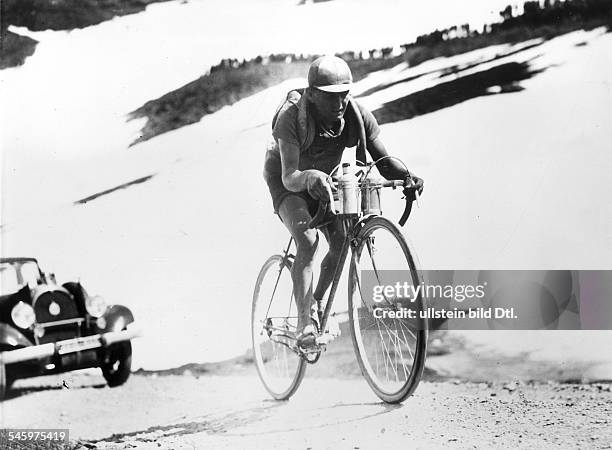 Vicente Trueba Photos and Premium High Res Pictures Getty Images