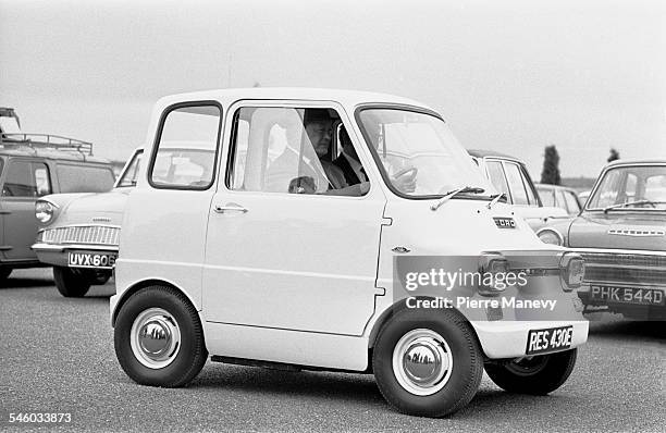 Cardew Ht Cardew Photos and Premium High Res Pictures - Getty Images