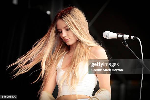 Ruby Barr Rbc 191 Ruby Horton Stock Photos, High-Res Pictures, and Images - Getty Images
