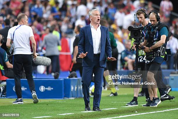 Didier Deschamps coach of France during the European Championship Final between Portugal and France at Stade de France on July 10, 2016 in Paris,...