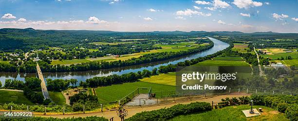 sunderland - sunderland massachusetts stock pictures, royalty-free photos & images