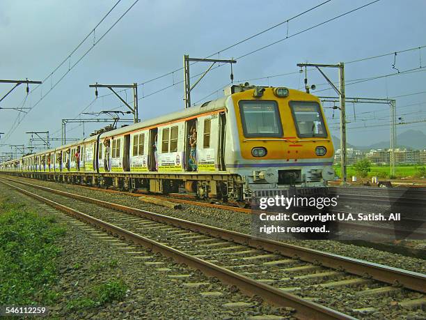 churchgate fast - mumbai train stock pictures, royalty-free photos & images