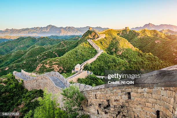 great wall of china - chinese muur noord china stockfoto's en -beelden