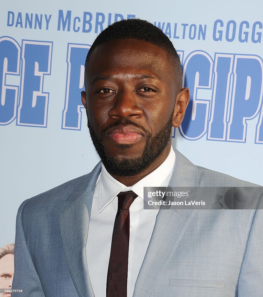 Actor Sheaun McKinney attends the premiere of "Vice Principals" at