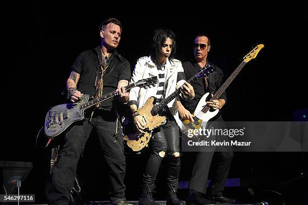 Johnny Depp of Hollywood Vampires performs at Ford Ampitheater at Coney Island Boardwalk on July 10, 2016 in Brooklyn, New York.