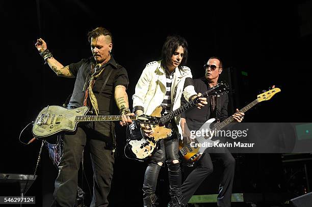 Johnny Depp of Hollywood Vampires performs at Ford Ampitheater at Coney Island Boardwalk on July 10, 2016 in Brooklyn, New York.