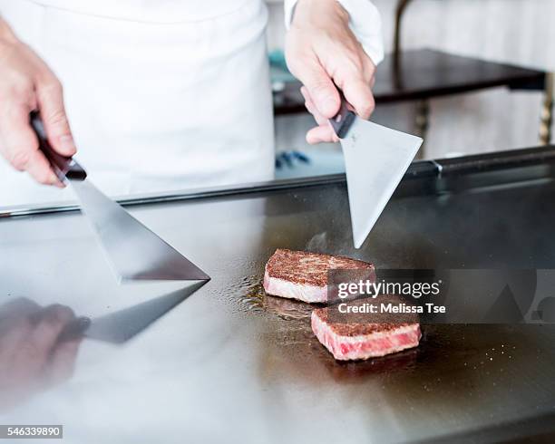 wagyu beef teppanyaki - teppanyaki stock pictures, royalty-free photos & images