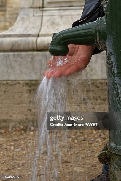 water everywhere - jean marc payet photos et images de collection