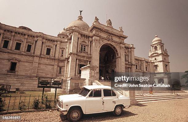 india's cities & landmarks - ambassador car stock pictures, royalty-free photos & images