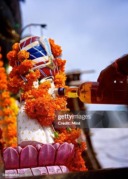 26 Om Banna Bullet Baba Temple Photos and Premium High Res Pictures - Getty Images 26 Om Banna Bullet Baba Temple Photos and Premium High Res Pictures - Getty Images