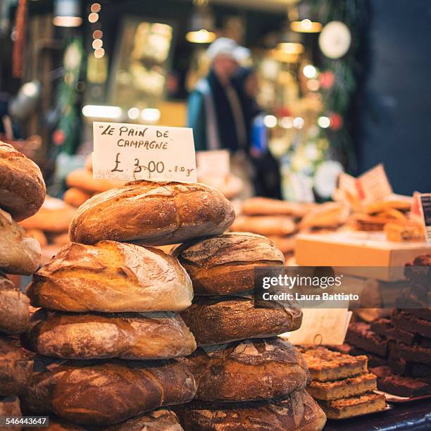 le pain de campagne (rustic bread) - pain boule stock pictures, royalty-free photos & images