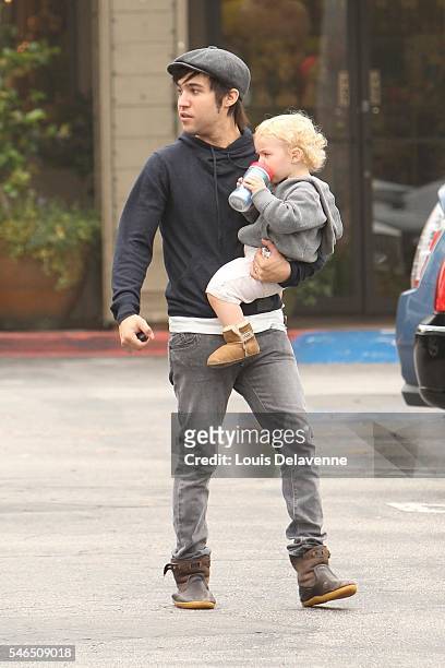 Pete Wentz Los Angeles July 9 2010 Pete Wentz, his son Bronx Mowgli Wentz and his father Dale Wentz goes at Starbucks at the Beverly Glen Market...