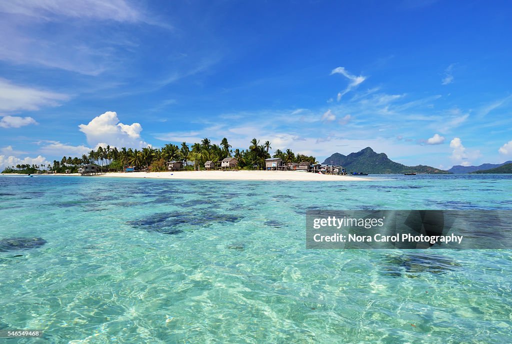 Scenic Maiga Island In Tun Sakaran Marine Park Sabah Borneo Malaysia scenic-maiga-island-in-tun-sakaran-marine-park-sabah-borneo-malaysia