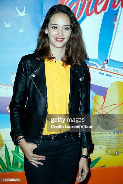 Actor Anne Serra attends "Parenthese" Paris Premiere at Cinema Gaumont Opera on July 12, 2016 in Paris, France.