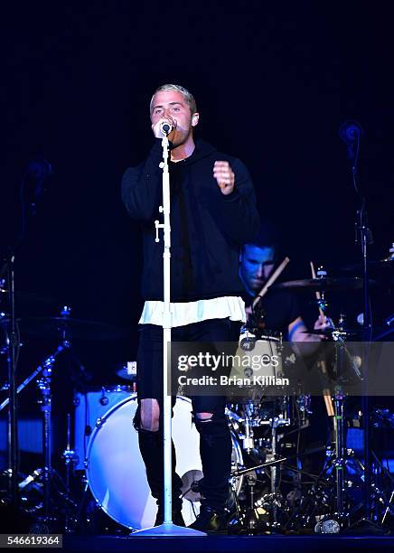 183 Brian Posner Stock Photos, High-Res Pictures, and Images - Getty Images