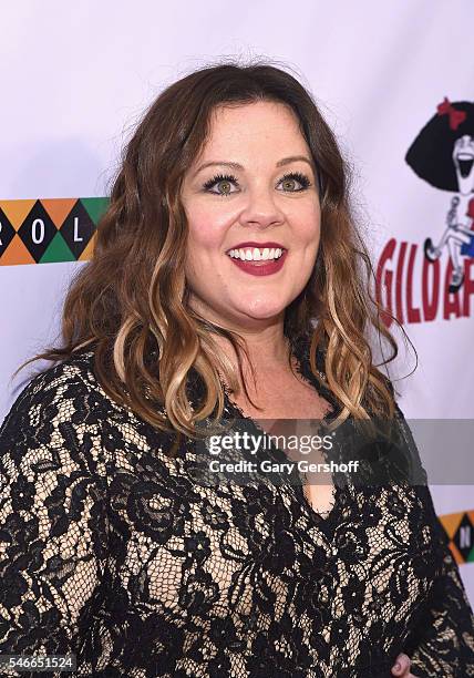 Event honoree, Melissa McCarthy attends the 2016 Gilda Radner Award for Innovation in Comedy at Caroline's On Broadway on July 12, 2016 in New York...