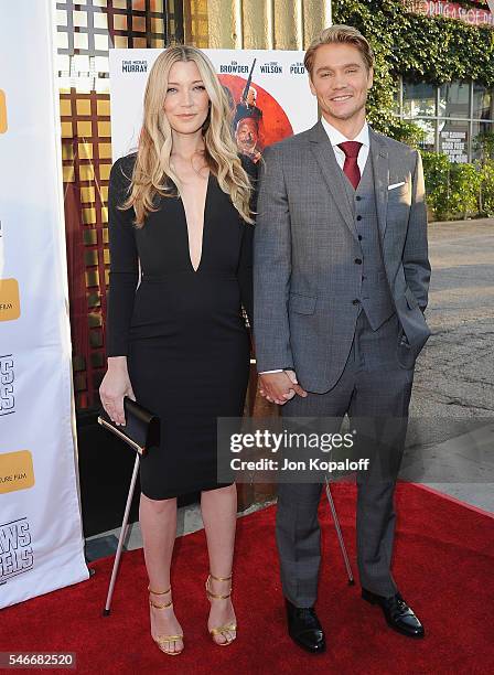 Chad Michael Murray Sarah Photos and Premium High Res Pictures - Getty ...