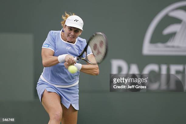 Monica Seles in action against Maria Sharapova at the Pacific Life Open in Indian Wells, California. Seles defeats Sharapova 6-0, 6-3. DIGITAL IMAGE....