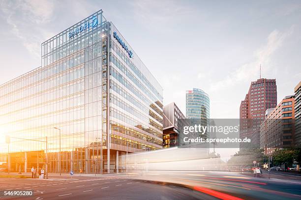 berlin potsdamerplatz traffic - potsdamer platz arkaden stock pictures, royalty-free photos & images