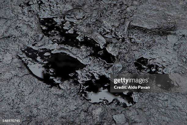 albania, fier, oil spots - ölpest stock-fotos und bilder
