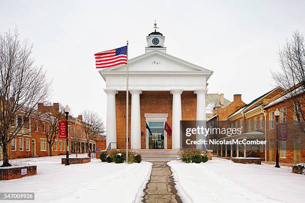 winchester virginia old court house civil war museum - winchester virginia imagens e fotografias de stock