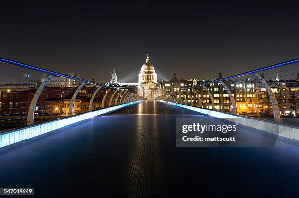 millennium bridge and st paul's cathedral at night, london, uk - mattscutt stock pictures, royalty-free photos & images