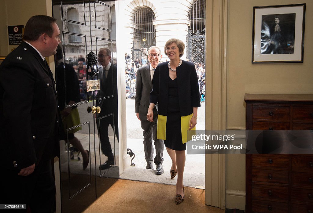 Theresa May Succeeds David Cameron As The UK's New Prime Minister